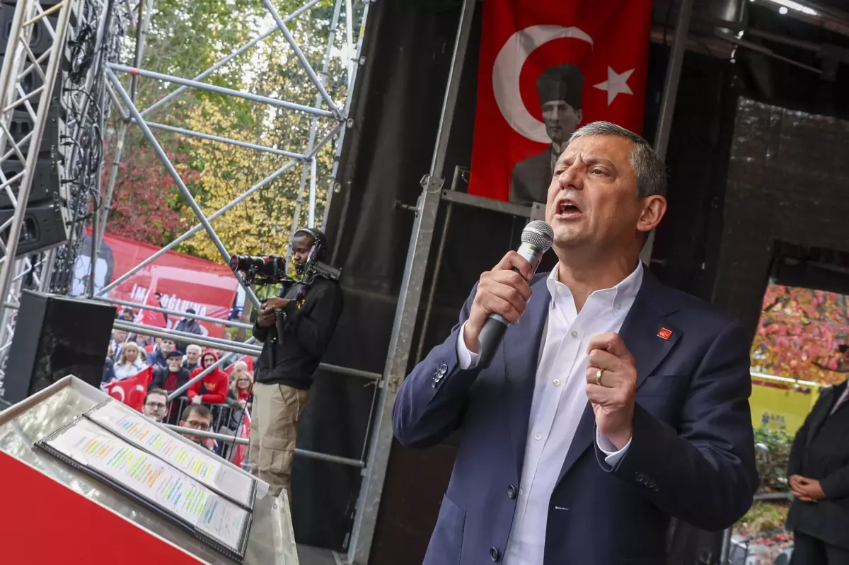 ozgur ozel brukselde millet iradesine sahip cikiyor mitinginde konustu uLaqUhei.jpg