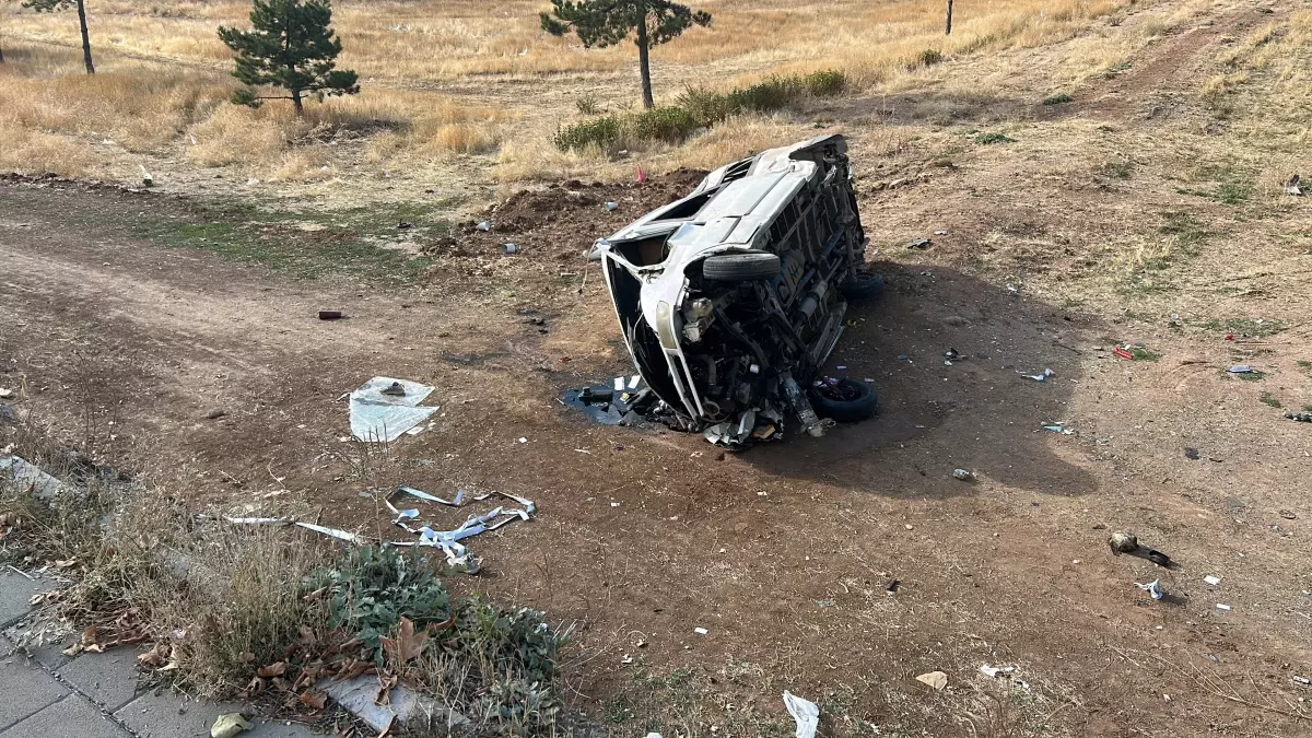 sivasta ehliyetsiz surucu kaza sonucu hayatini kaybetti JpLIF56z.jpg