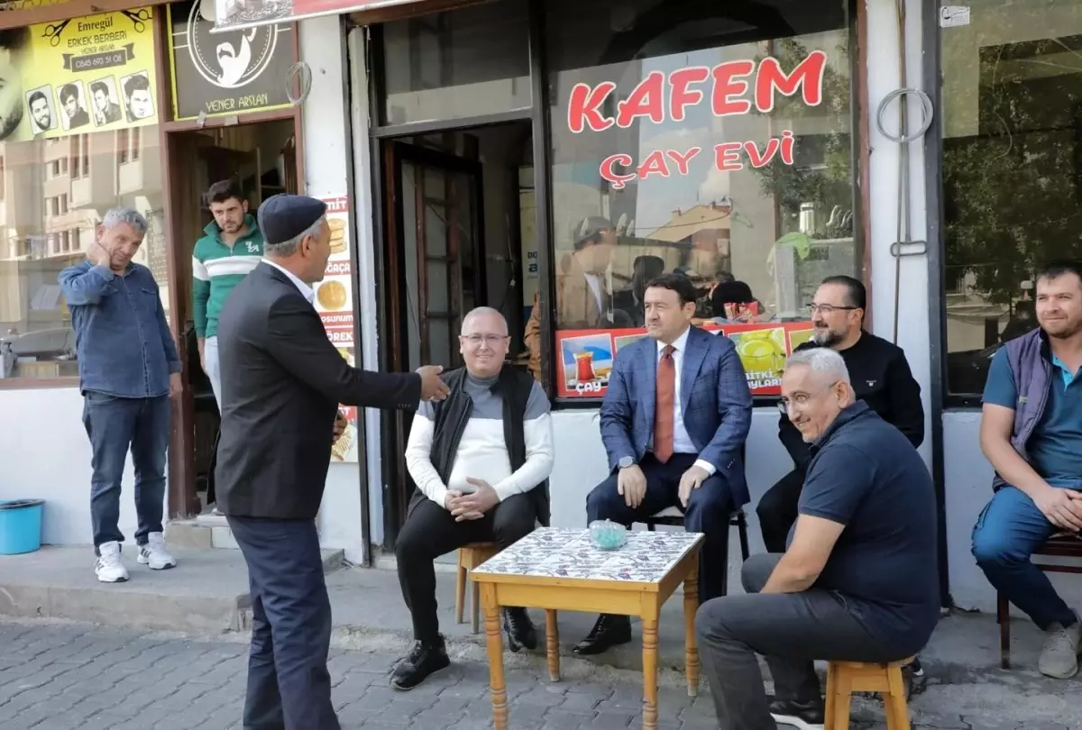 vali isin balikli mahallesinde esnafla bulustu fWp7Jjqa.jpg