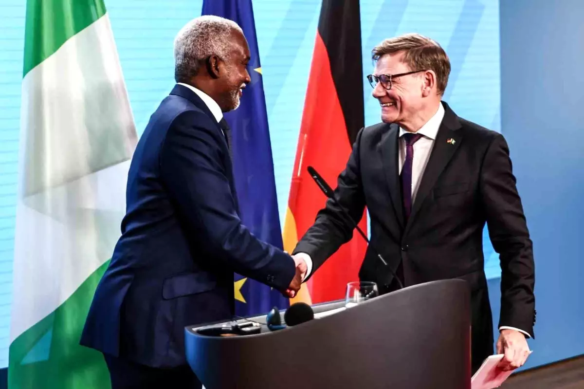 alman bakan wadephul suriyelilerin gonullu donusu gerceklesmezse zorla yapilabilir lOwbdAWJ.jpg