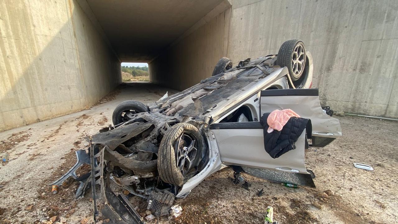 istanbul izmir otoyolunda feci kaza biri agir 4 kisi yarali Y8tF7JBx.jpg