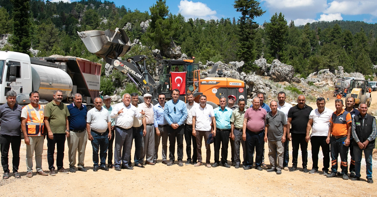 Mersin gulnarda 50 yillik yol sorunu cozuldu 9yeil86B